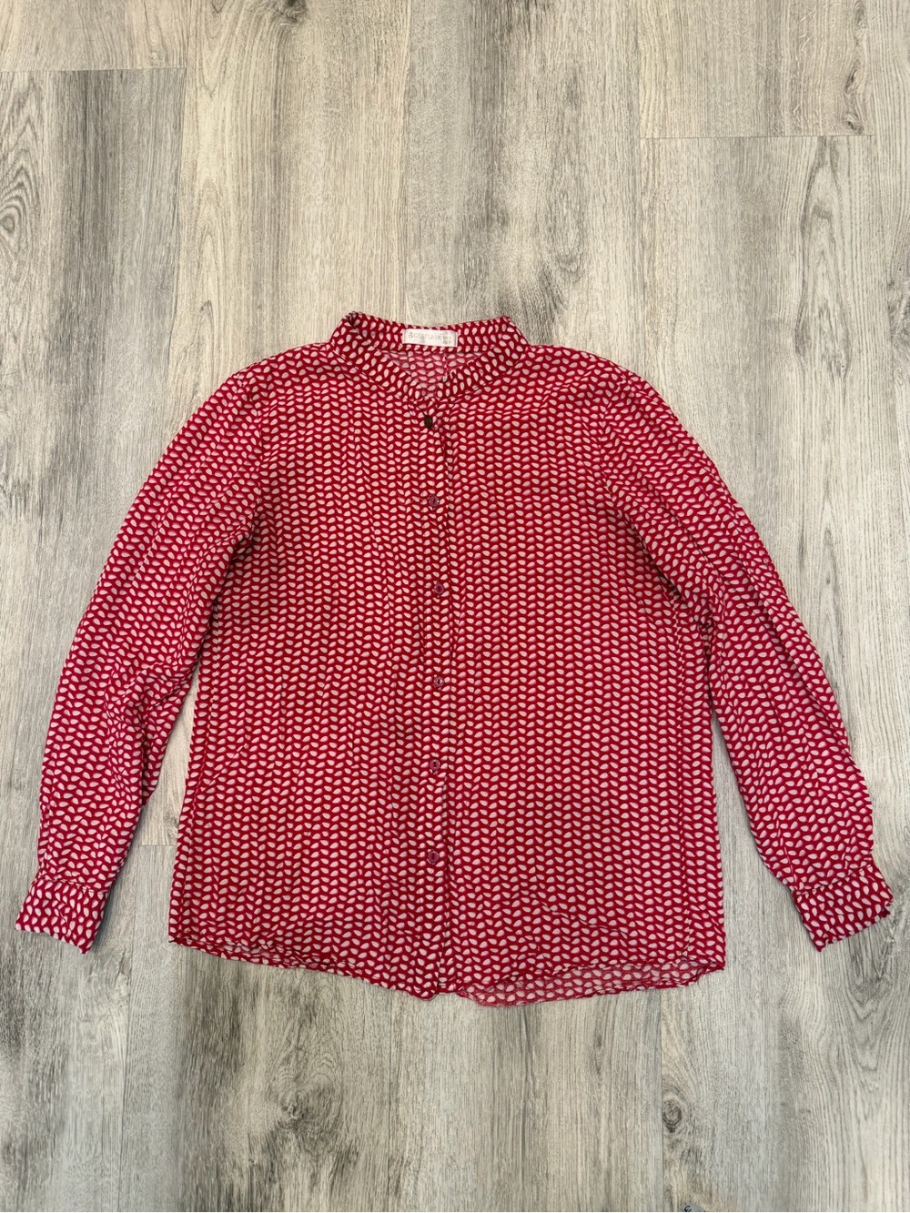 C’est La Vie Red White Print Button Down Blouse Size S